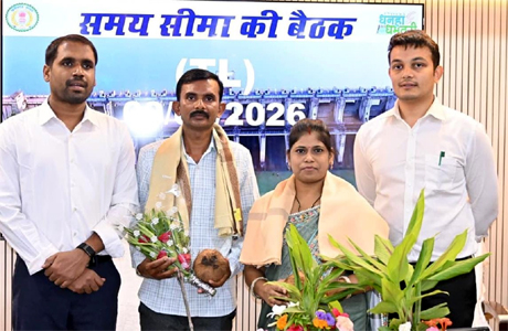 धमतरी के शिक्षकों के समर्पण से बदले बच्चों के दिन, राज्यपाल पुरस्कार से सम्मानित