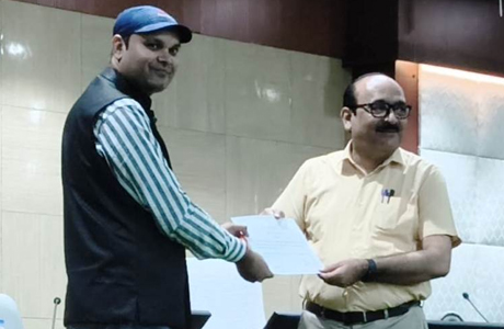 कर्मयोगी पोर्टल में द्वितीय स्थान पर रहे व्याख्याता प्रेम नारायण नायक