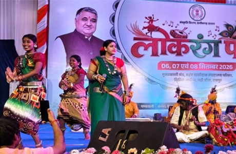 लोकधुनों और लोकनृत्यों से सजा ‘लोकरंग पर्व’, भरथरी गाथा ने बांधा समां
