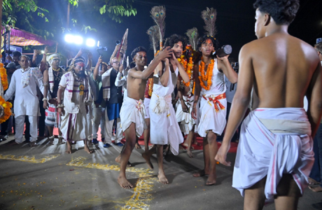 विश्व प्रसिद्ध बस्तर दशहरा के अनुमति पूजा विधान में दिखा अपार उत्साह