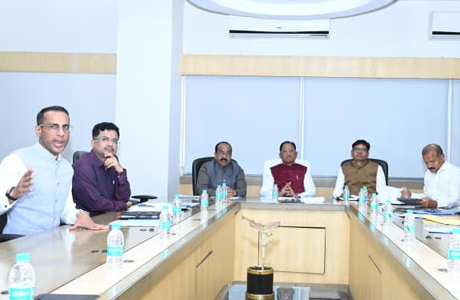 भविष्य की जरूरतों और आर्थिक विकास के अनुरूप हो अधोसंरचना : मुख्यमंत्री साय
