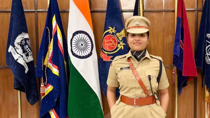 माता-पिता का साया हटा, दादी भी चल बसी, चाचा के भरोसे बनी IPS