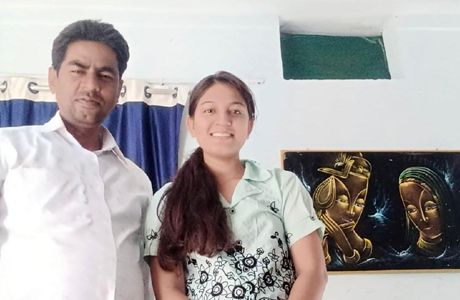 नोनी सहायता : शिल्पकार की बेटी ऐश्वर्या के खाते में पहुंचे 20 हजार