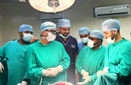 अम्बेडकर अस्पताल में हृदय और फेफड़े से चिपकी कैंसर की सफल सर्जरी